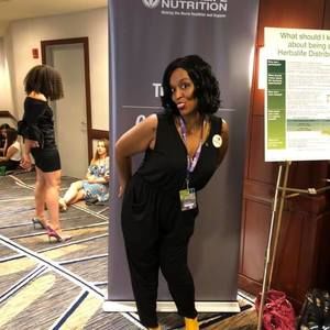 Meet your Posher, Juanita